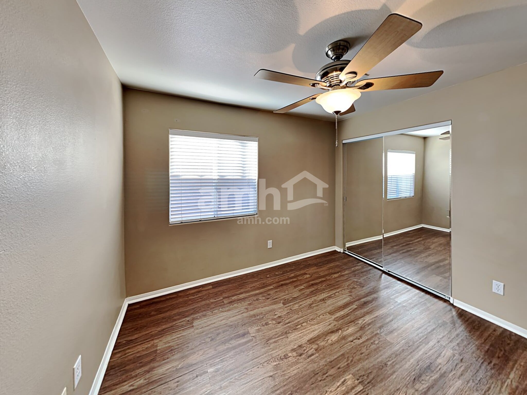 Building Photo - 7947 Dexter Falls St