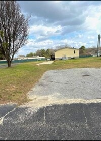 Building Photo - Wilshire Estates MHC