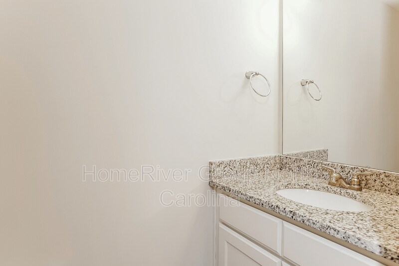 Building Photo - 304 Beaumont Cir