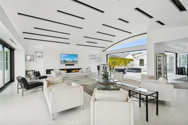 Building Photo - 4607 Perham Rd