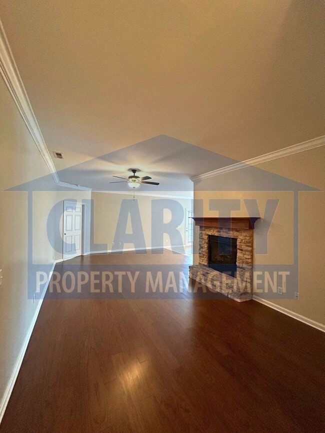 Building Photo - Beautiful 3-bedroom home!