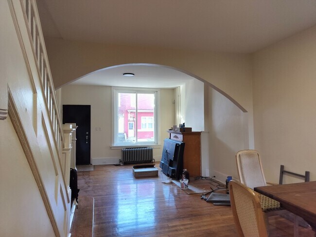 Building Photo - 148 Hamilton Ave