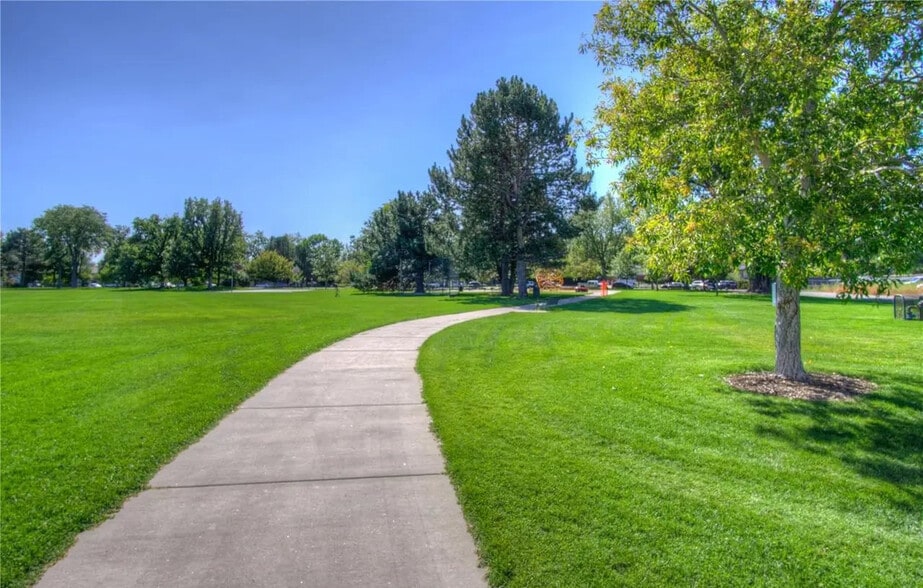 Building Photo - 10150 E Virginia Ave