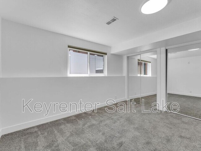 Building Photo - 7726 S 3500 E