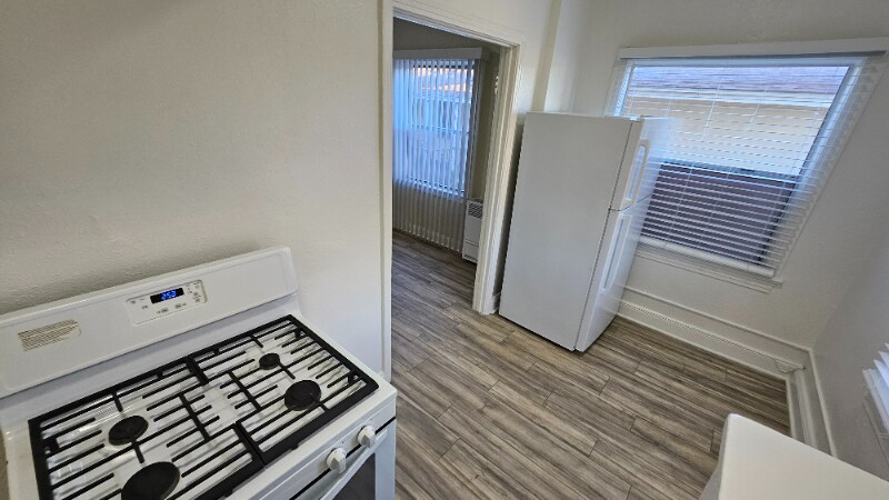 Building Photo - 4530 Normandie Ave