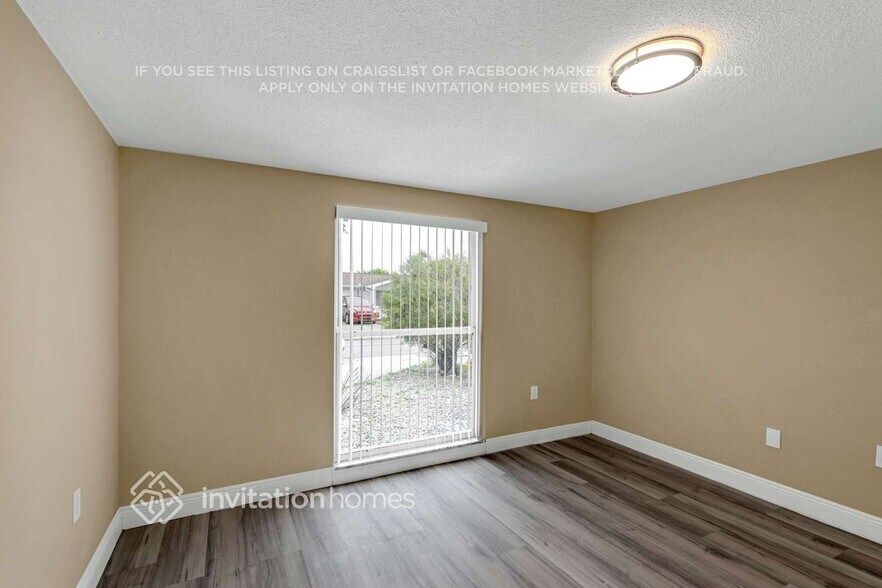 Building Photo - 3110 Pinon Dr
