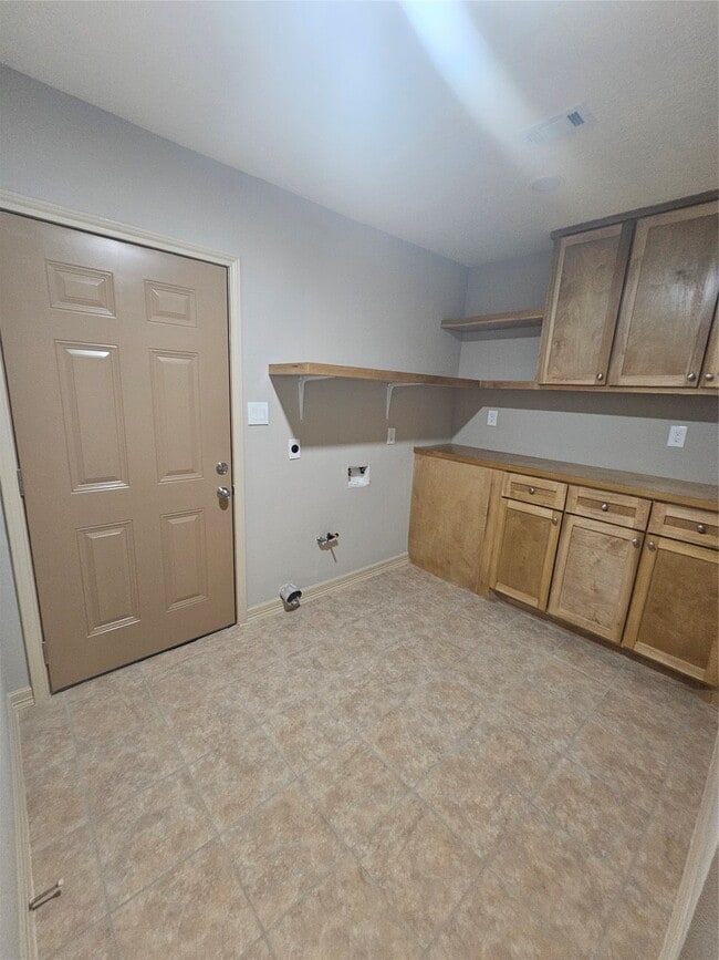 Building Photo - 10230 Pillot St