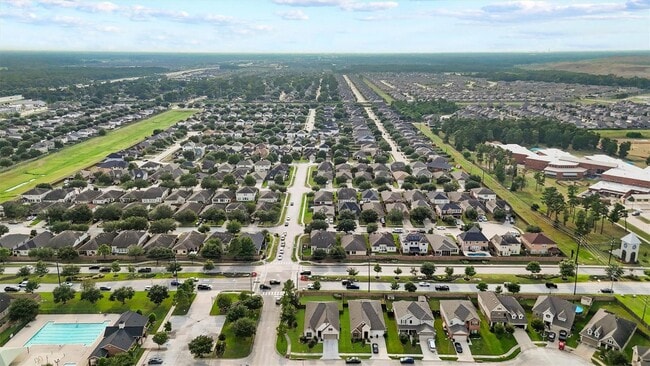 Building Photo - 15103 Dry Ridge Ct