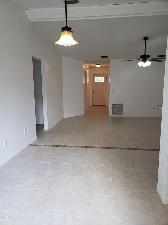 Building Photo - 2/2 Townhome in Orange Park