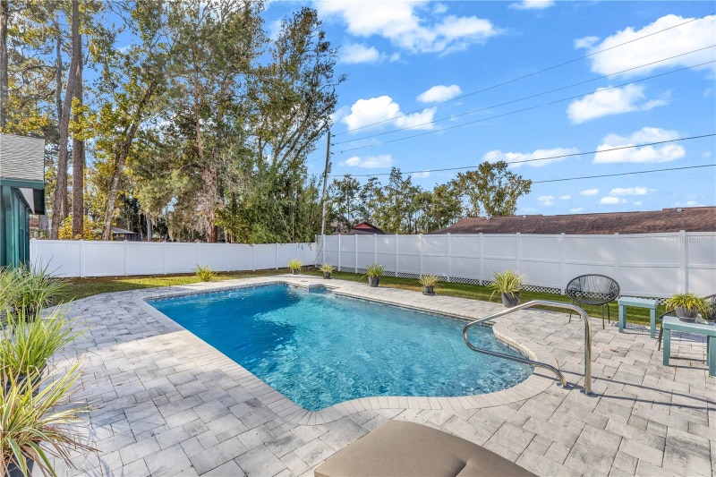 Building Photo - 1506 June Ave