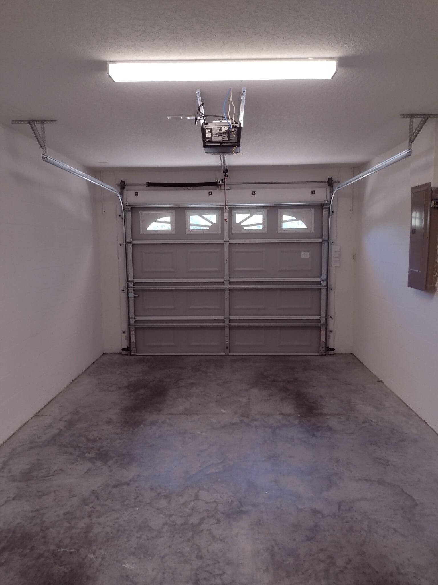 Garage - 7396 Pond Cir
