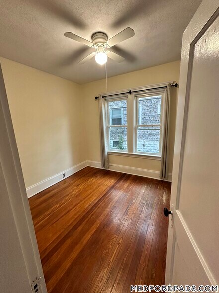 Building Photo - 45 Warner St