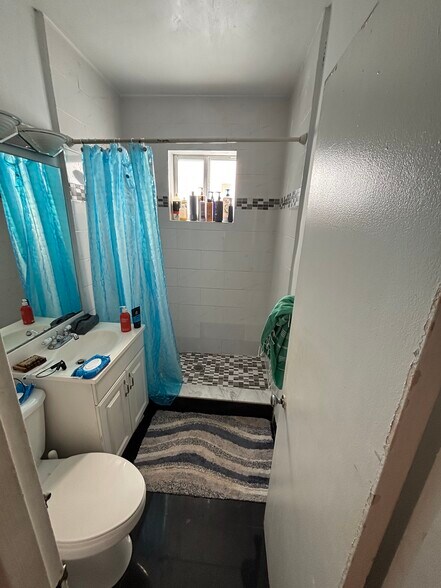 Building Photo - 1188 Marseille Dr