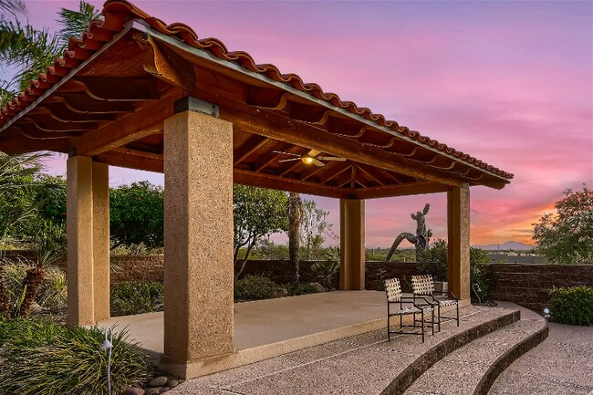 Building Photo - 6038 E Country Club Vista Dr