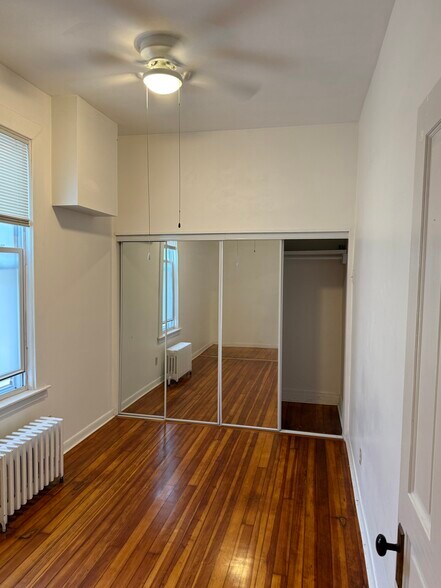 Building Photo - 2419 N Fairfield Ave