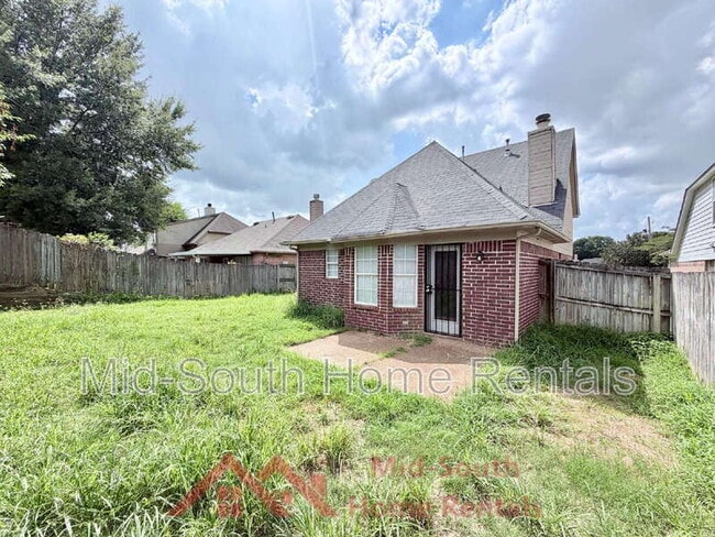 Building Photo - 434 N Ericson Rd