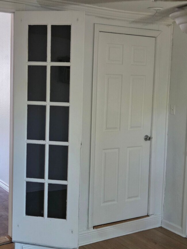 Building Photo - Nice 3 bedroom 1 bath for rent