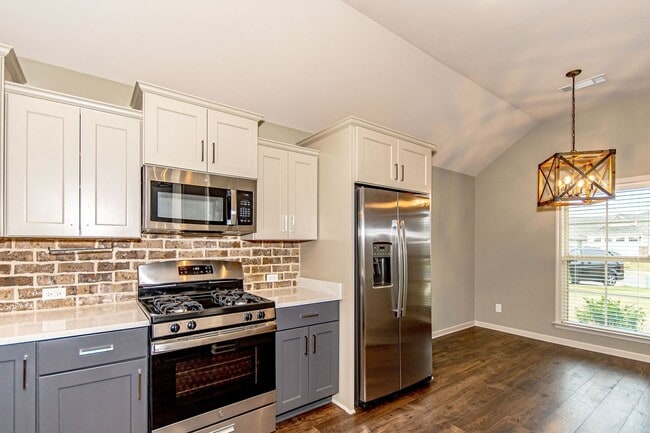 Building Photo - 9872 Bluestone Circle