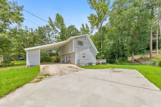 Building Photo - 1561 Sultan Ln