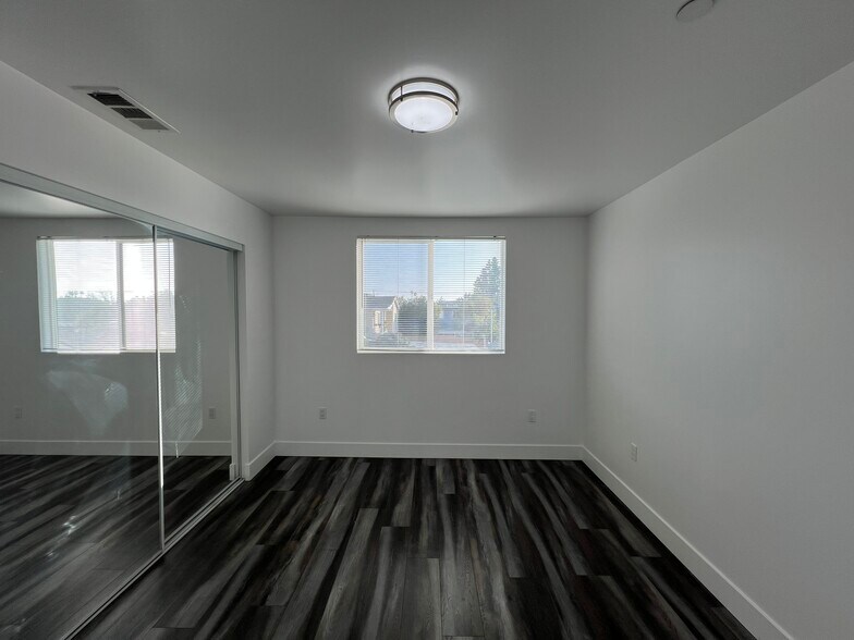 Building Photo - 6734 Irvine Ave