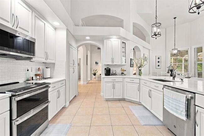 Building Photo - 17323 Emerald Chase Dr