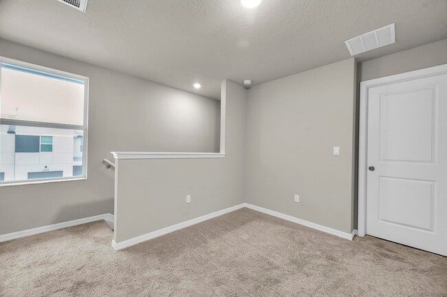 Building Photo - 3550 San Bernardino Wy