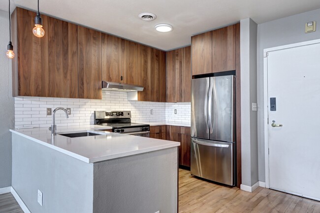 Building Photo - 2711 Welton St