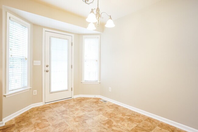 Building Photo - 305 Wood Green Dr