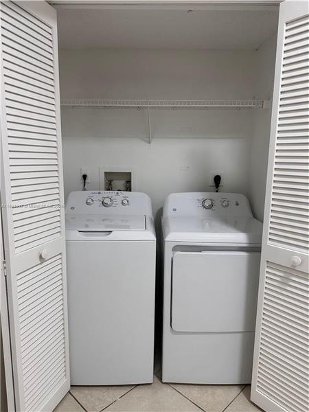 Building Photo - 9640 NW 2nd St