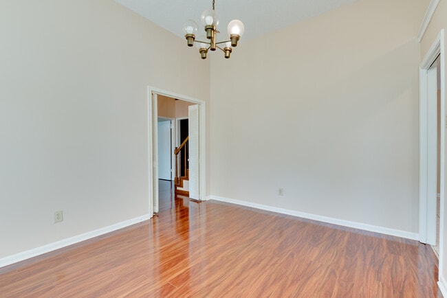 Building Photo - 15114 Mira Vista Dr