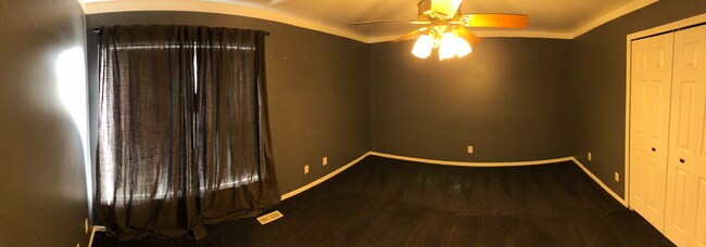 Building Photo - 4165 Berkshire Dr