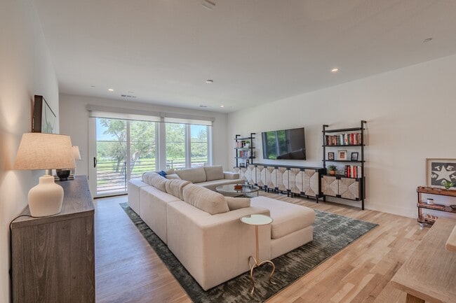 Building Photo - 7207 Gaston Ave