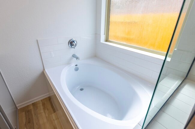 Building Photo - 5330 Sleepy Fox Ln