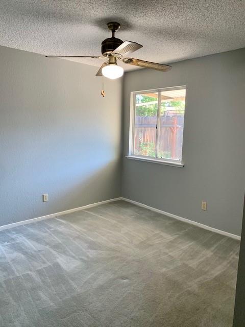 Building Photo - 6078 N Hazel Ave