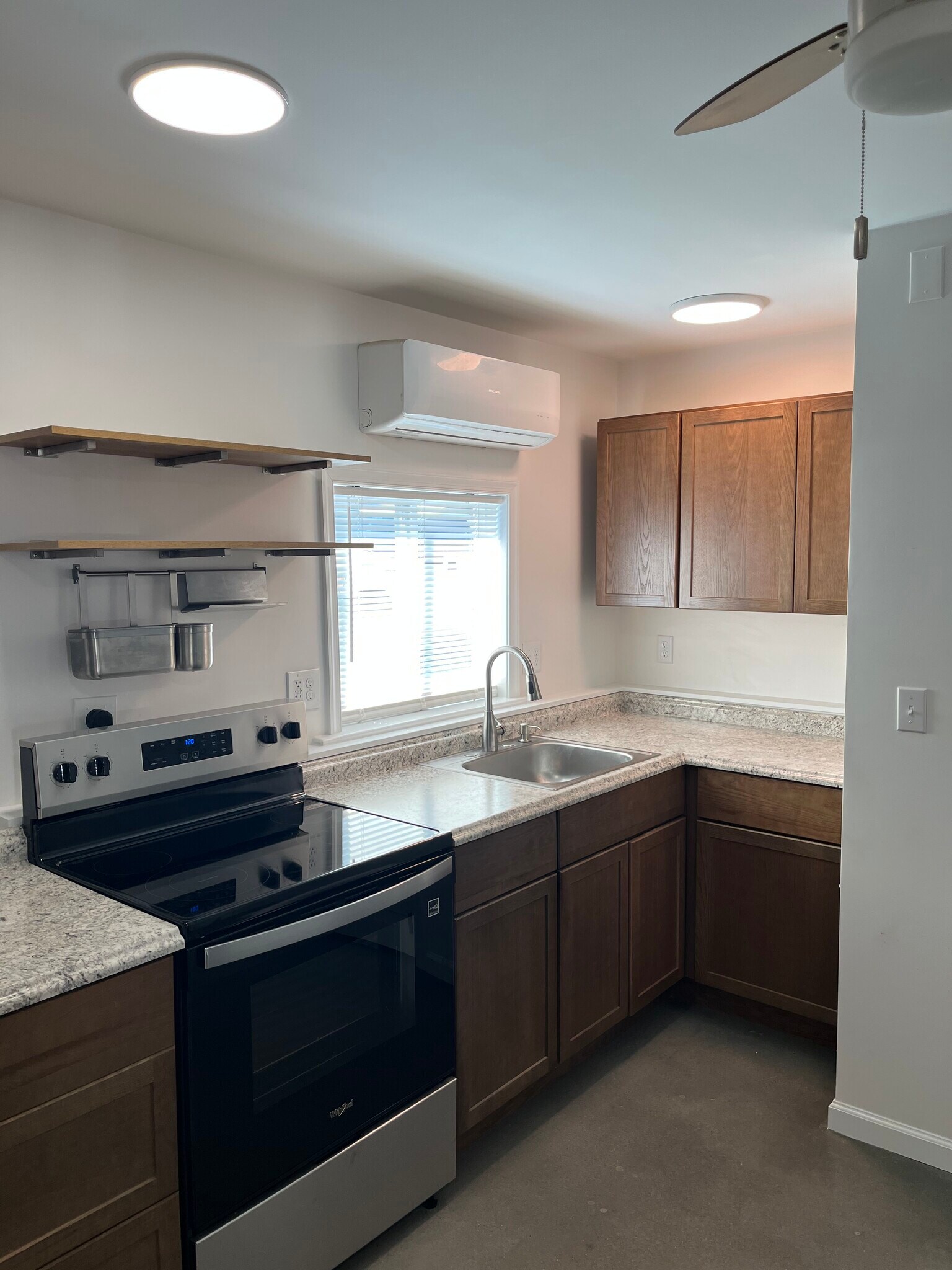 Lower level kitchen - 12 Brookside Cir