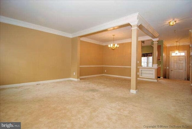 Building Photo - 6707 Royal Thomas Way