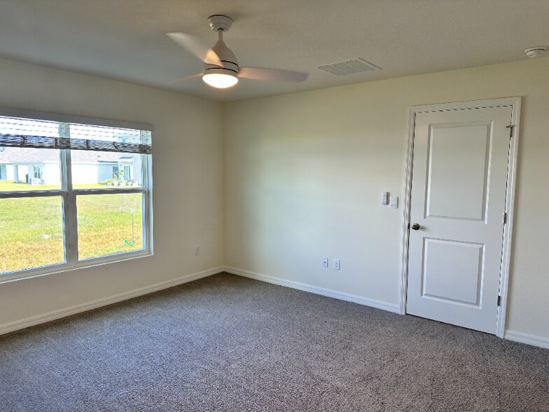 Building Photo - 3259 Rock Sound St