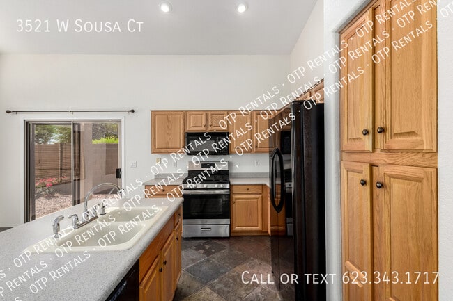 Building Photo - 3521 W Sousa Ct