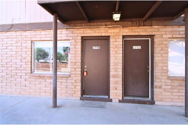 Building Photo - 1750 E 6th Ave