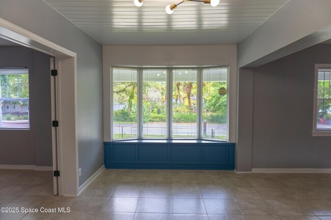 Building Photo - 1712 Pineapple Ave