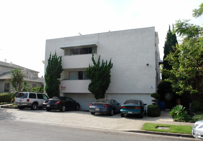 Primary Photo - Selby Apartments
