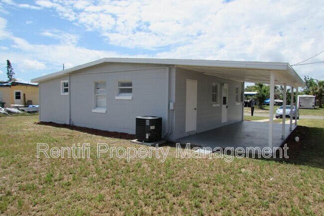 Building Photo - 401 Palmetto Dr