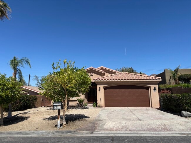 Primary Photo - 53540 Avenida Rubio