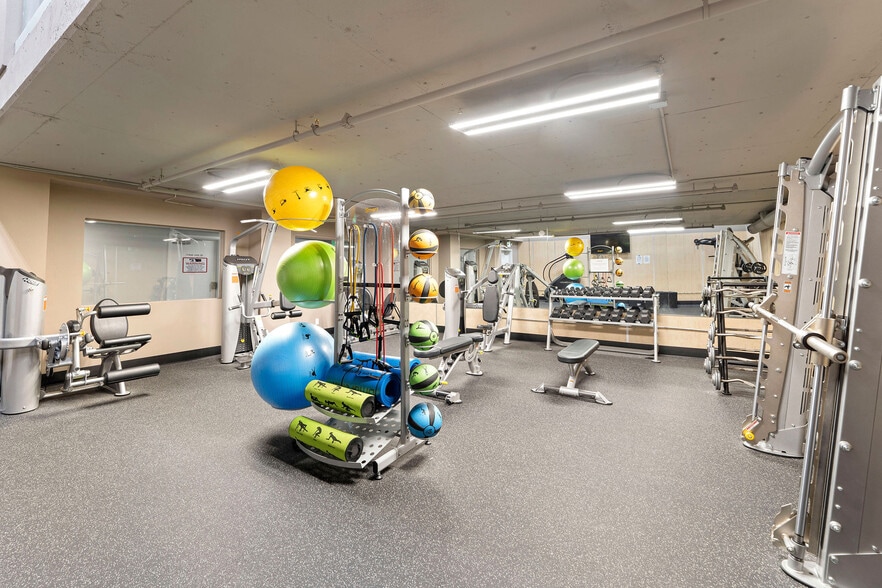 Gym - 10982 Roebling Ave