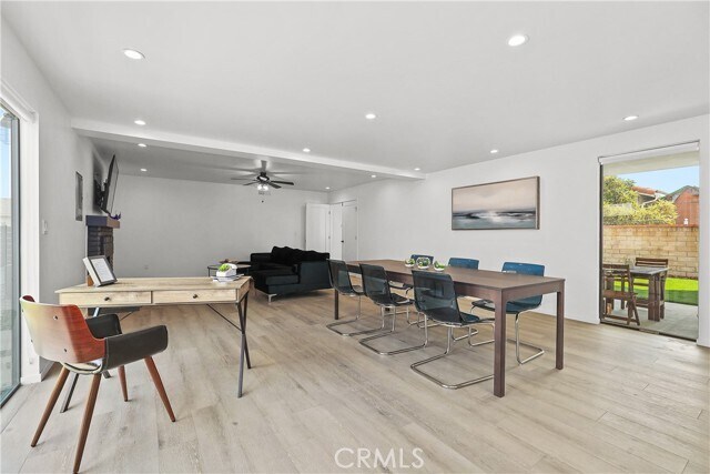 Building Photo - 17960 Cll Silvosa