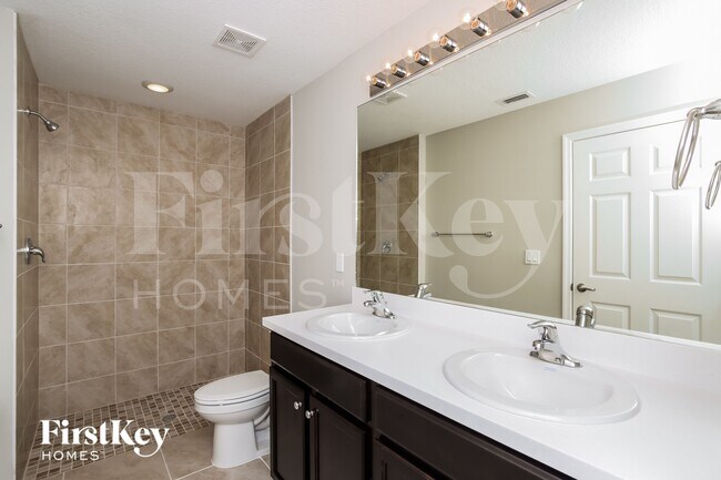 Building Photo - 1468 Rankin Ave SE