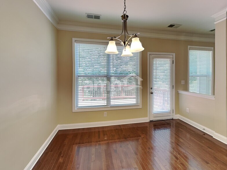 Building Photo - 5719 McDowell Run Dr