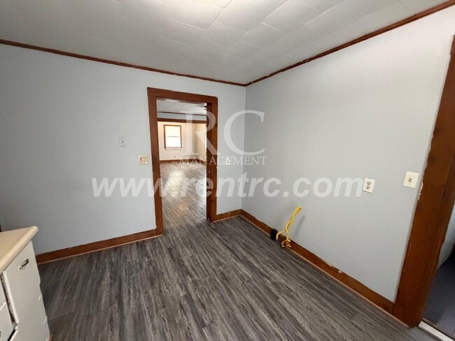 Building Photo - 1206 Robinson-