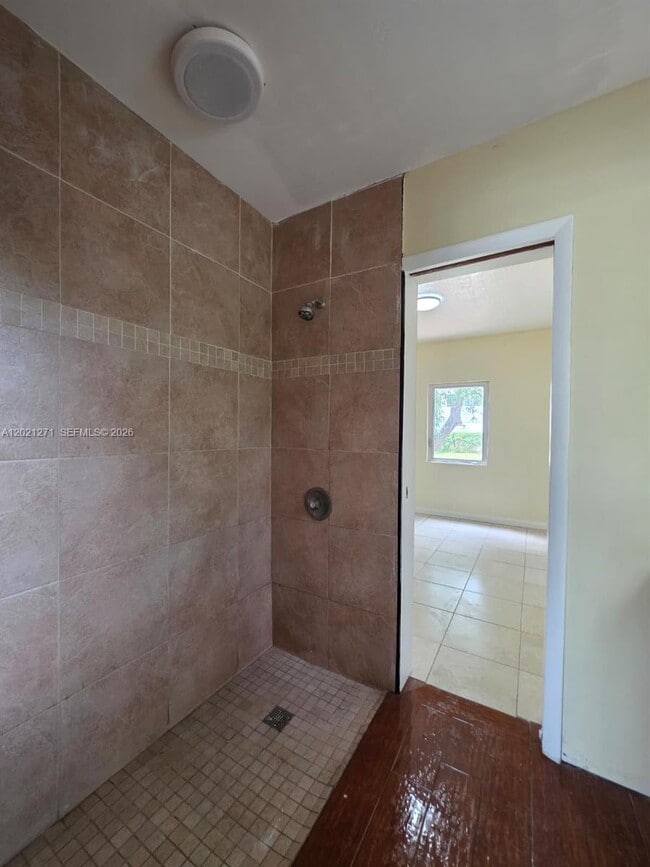 Building Photo - 315 NW 53rd St