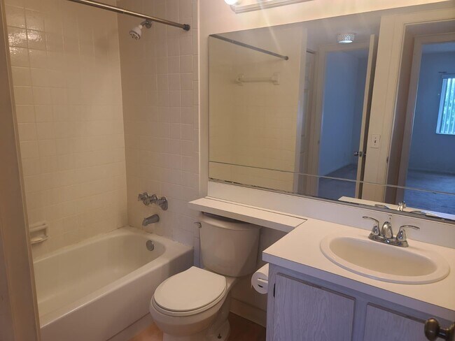 Building Photo - 317 Knotty Pine Cir